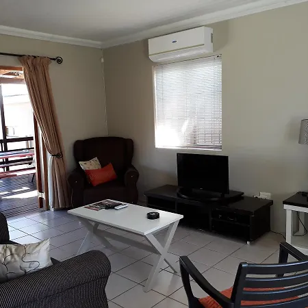 The Upper Deck Apartment Swellendam Exterior photo