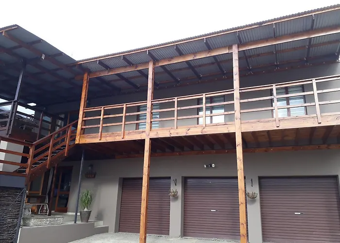 The Upper Deck Apartment
